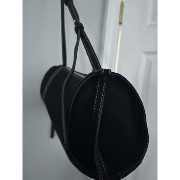 Black Faux Suede Barrel Stitched Medium Purse/ Hand Shoulder Bag, Forever 21 - Picture 4 of 5